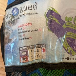 Auqualung kids snorkeling set. Good condition.